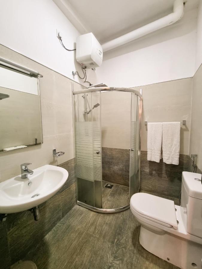 Lägenhet på 100 m² i Peradeniya, med 2 sovrum och 2 badrum  Kandy Exteriör bild